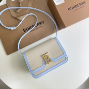 高仿Burberry TB锁扣包，原厂米色帆布太漂亮了